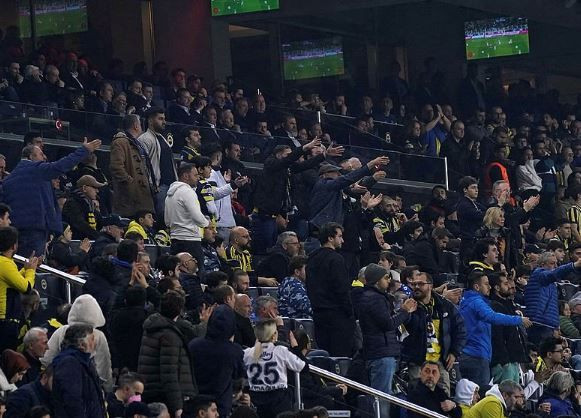 Fenerbahçe, Jorge Jesus'u kovacak mı? Yerine düşünülen isim belli oldu, hafta içi görüşülecek... - Resim: 2