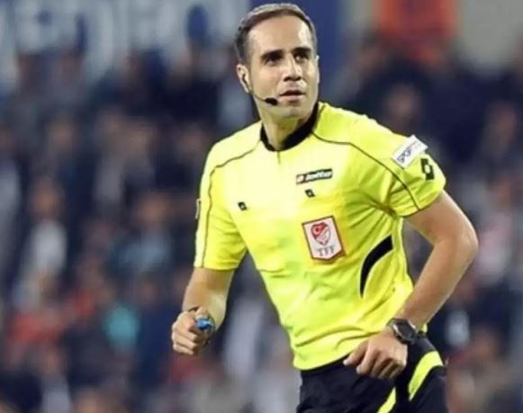 Beşiktaş-Galatasaray derbisinin VAR hakemi Serkan Tokat oldu - Resim: 0