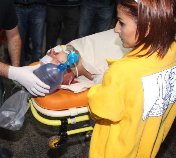 Ellerinde silahla nöbet tuttular - Resim: 4