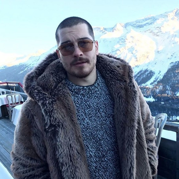 Bu ünlüyü tanıdınız mı şimdi en çok konuşulan isim - Resim: 4