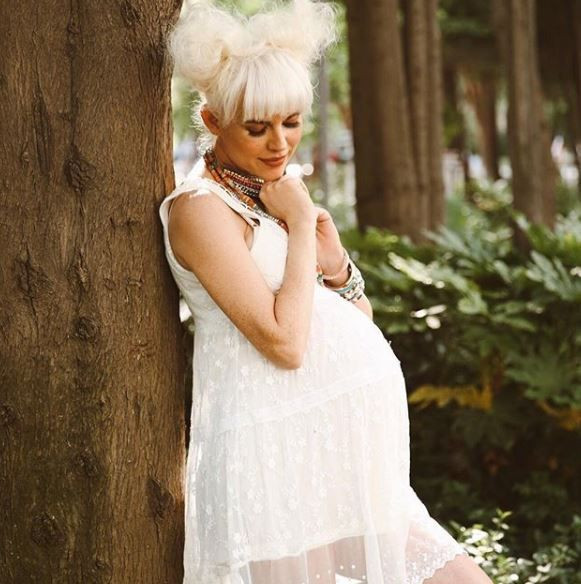 Hamile olan İpek Tanrıyar anne oldu! Bebeğiyle ilk fotoğrafı - Resim: 1