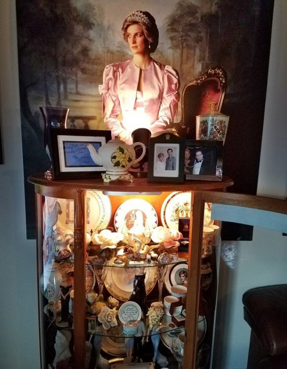 Prenses Diana'nın en tutkulu aşığı binlerce eşyaya bakın - Resim: 3