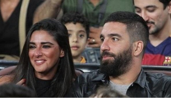 Amcası ferrari teyzesi ise altın emzik aldı - Resim: 1