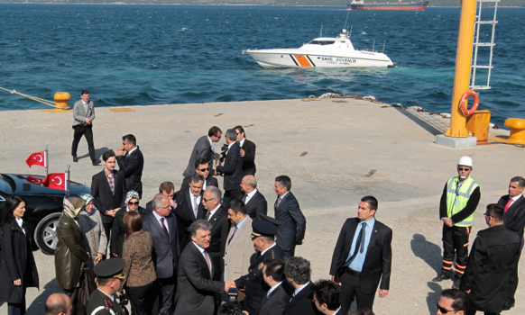 Gül çiftine elleriyle kahve pişirdi - Resim: 2