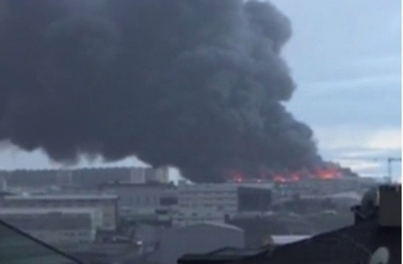 Esenyurt'taki fabrika yangınından yeni görüntüler! - Resim: 3