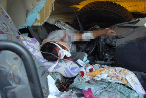 Bu kaza TEM'i saatlerce kitledi! - Resim: 1