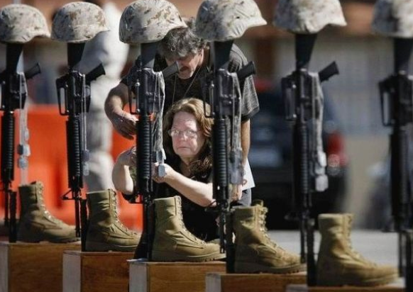 Bir oradan bir buradan bomba kareler - Resim: 3