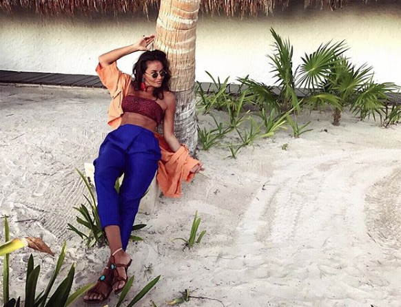 Üstsüz yakalanan Eda Taşpınar öyle bir kare paylaştı ki öncekiler hikaye! - Resim: 3