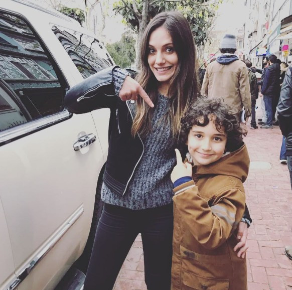 Ateş Böceği'nin Aslı'sı Nilay Deniz kimdir Serenay Sarıkaya benzerliği olay - Resim: 4