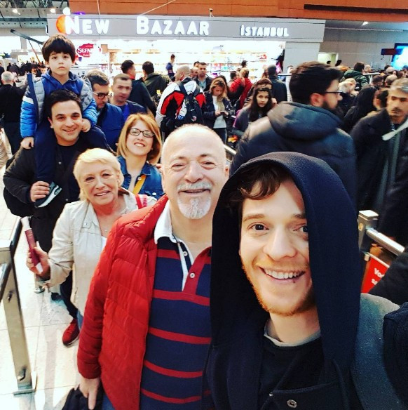 Metin Hara kimdir herkesi elleriyle tedavi ediyor - Resim: 4