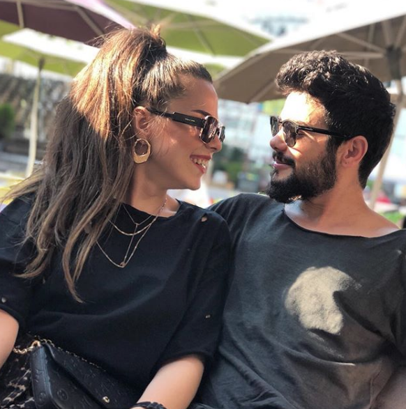 Rüzgar Erkoçlar Tuğba Beyazoğlu 9 ay önce evlendiler 'Biz artık üç kişiyiz' - Resim: 1