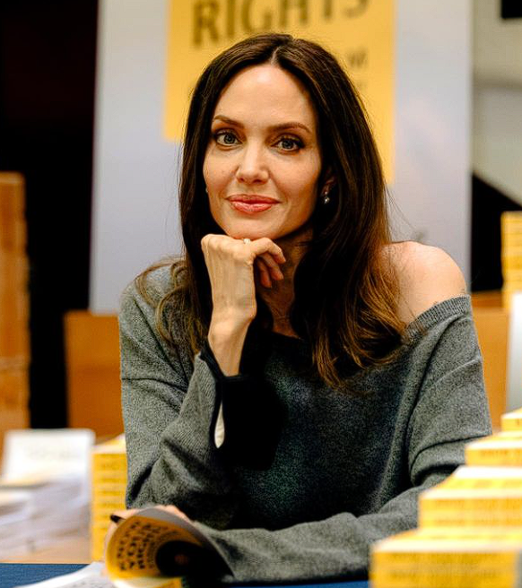 Angelina Jolie'den Gazze isyanı! 'İnsan haklı var ama kimin için var?' - Resim: 2