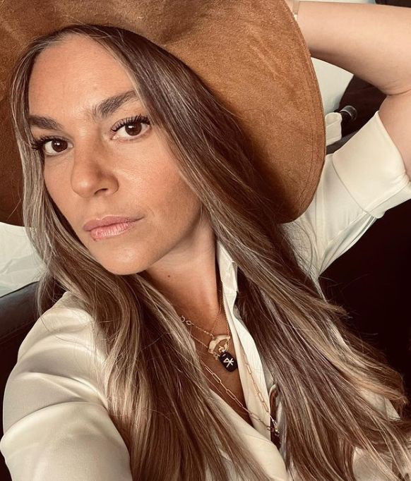 Oyuncu Aslı Enver'in yeni aşkı kriz çıkardı! Sevgilisinin kim olduğunu duyanlar şok geçirdi! - Resim: 1