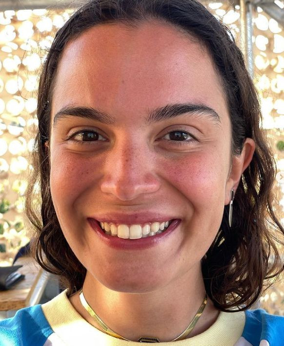 Aslı Bekiroğlu eğleneyim derken, büyük faciadan döndü! Cam sebil yüzüne patladı - Resim: 1