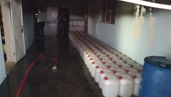 Dezenfektan üreten meslek lisesinde patlama! İki öğretmen yaralandı - Resim: 1