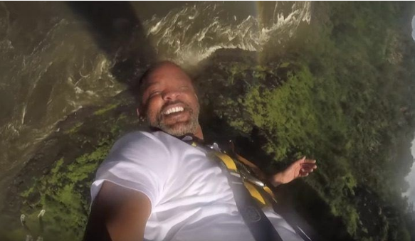 Metrelerce yüksekten atladı o anları canlı olarak yayınladı! - Resim: 3