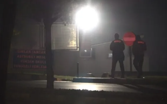 Uzman çavuş nizamiyeyi kan gölüne çevirdi! Sevgilisine kurşun yağdırdı - Resim: 1