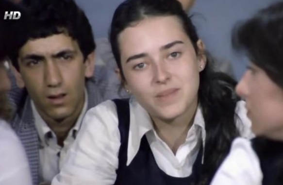 Yaprak Özdemiroğlu kimdir? Üvey kardeşi gündeme bomba gibi düştü - Resim: 3