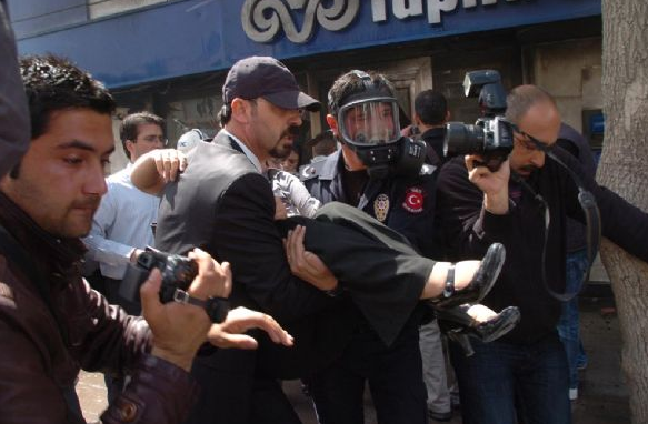 Çalışanları diri diri yakacaklardı - Resim: 4