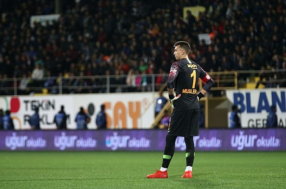 Muslera'nın bileti kesildi! Dünya yıldızı geliyor - Resim: 1