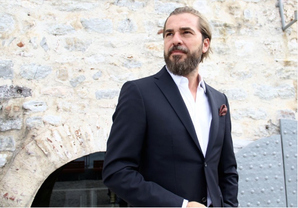 Hakan Sabancı birliğine teslim oldu milyonluk saatine veda etti! - Resim: 4