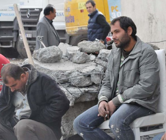 Genç polisin zor bekleyişi - Resim: 1