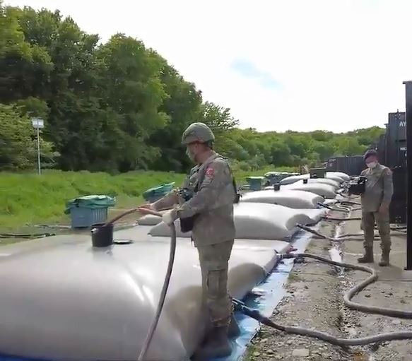 NATO, Türk askerlerinin temizliğine hayran kaldı NATO'nun sosyal medya hesabında paylaştılar - Resim: 1