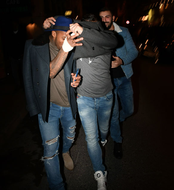 Kader maçı öncesi fena yakalandı! Bir gecede üç kulüp - Resim: 1