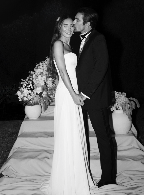 Oyuncu İbrahim Çelikkol, herkesten gizli evlendi! Eşi bakın kim çıktı - Resim: 0