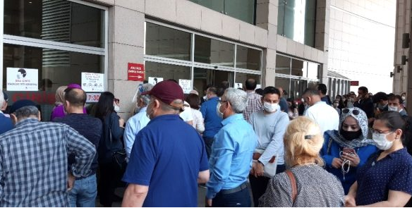 Duruşmalar başladı! Çağlayan adliyesi önünde uzun kuyruklar oluştu - Resim: 0