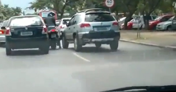 Kadın şoförün intikamı acı oldu - Resim: 1