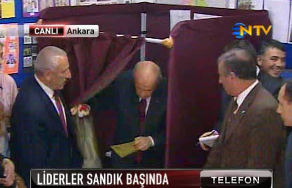 Devlet Bahçeli oyunu kullandı - Resim: 2