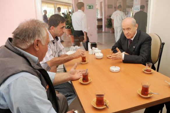 Bahçeli'den kahkahalı kamyoncu sohbeti - Resim: 3