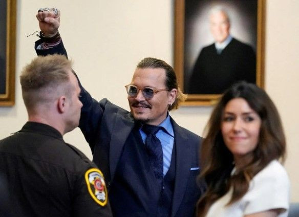 Johny Deep- Amber Heard davasında karar çıktı! Bakın hangi taraf 15 Milyon dolar tazminat ödeyecek? - Resim: 2
