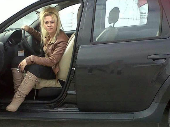 Paralarla göbek atmıştı! İstanbul, patroniçeden kurtuldu - Resim: 2