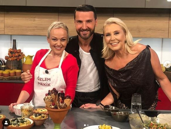 Sinan Özen Burcu Kartal'ın ikizleri oldu! 57 yaşında baba olan Özen dua istedi - Resim: 4