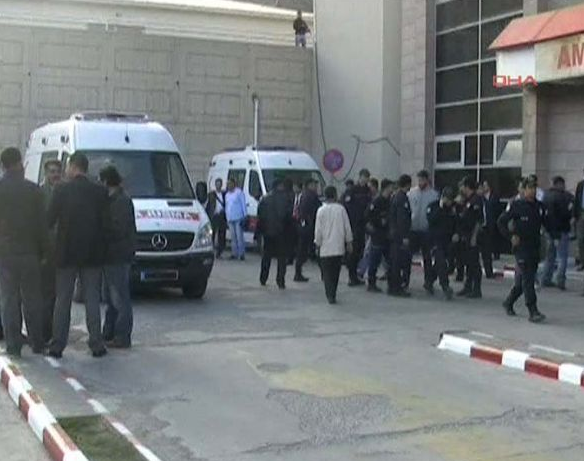 PKK Bitlis'i kana buladı! - Resim: 1