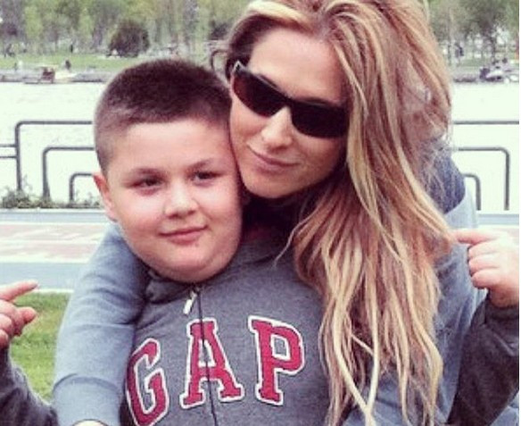 Sema Apak Survivor'a eşini boşayıp gitti meğer kocası... - Resim: 6