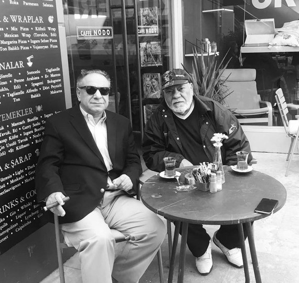 Emlak kralı vasiyet bıraktı ortalık karıştı! ABD’li kardeşler milyonlarca doların peşine düştü - Resim: 1