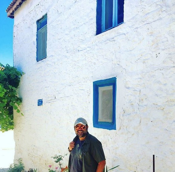 Ata Demirer'i evinden ettiler kapısını çalan... - Resim: 1