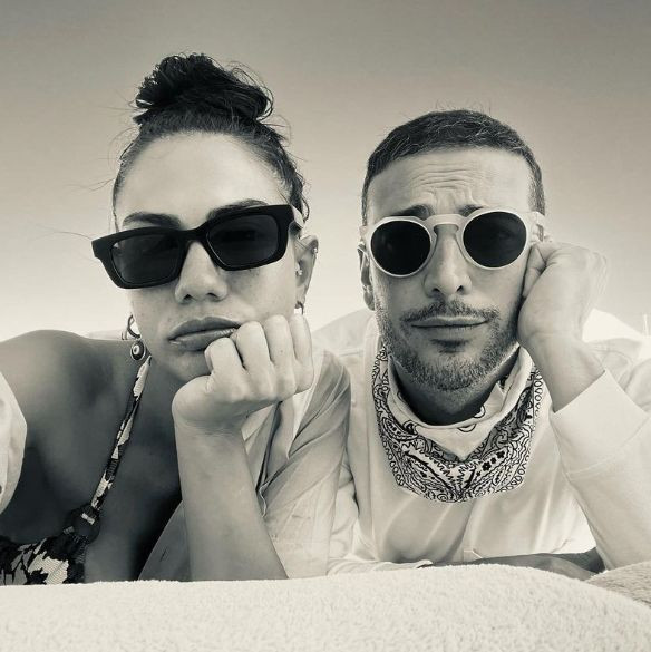 Oğuzhan Koç'un, nişanlısı Demet Özdemir'e aldığı hediyenin fiyatı dudak uçuklattı! - Resim: 4