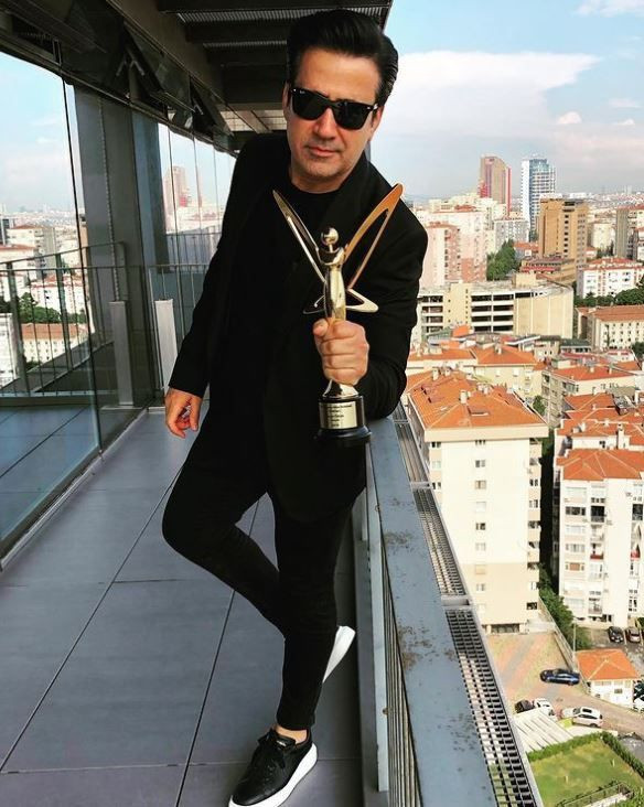 Emrah eşi Sibel Erdoğan'dan boşandı iki çocuğunun annesi Sibel Erdoğan kimdir - Resim: 4