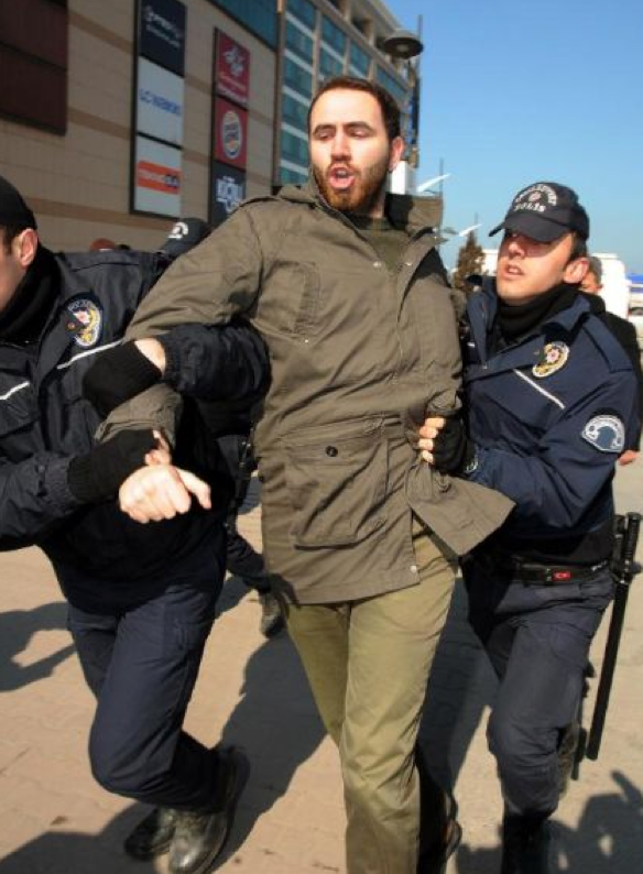 Polis öğrencileri fena dövdü - Resim: 4