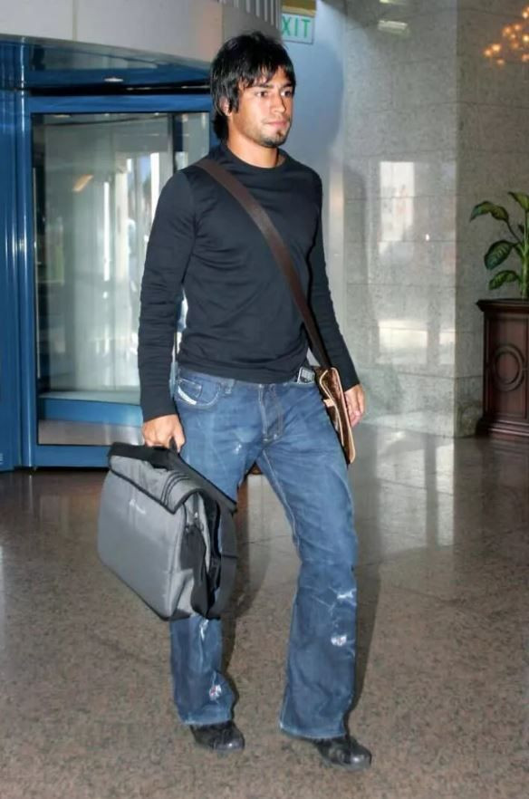 Futbol camiasının şaşırtan kıyafet seçimleri - Resim: 3