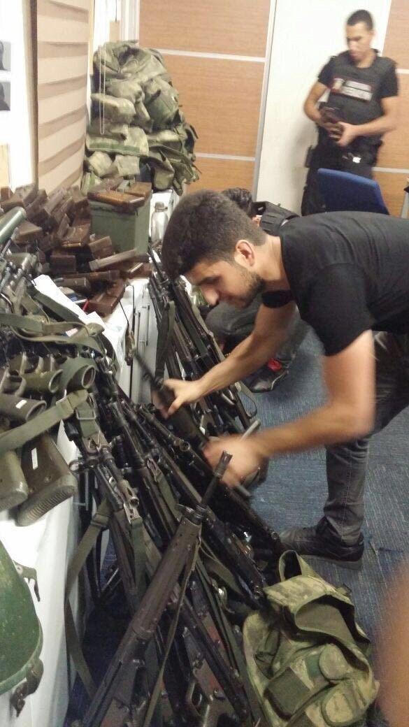 Darbeci askerler böyle yakalandı - Resim: 2