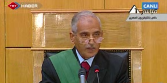 Mübarek kafes içinde ifade veriyor - Resim: 1