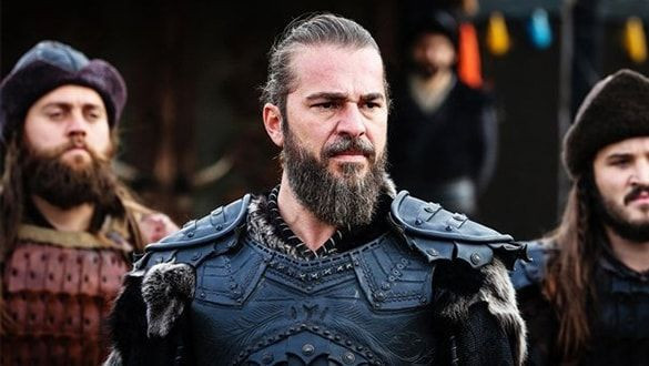 Burak Özçivit ve Engin Altan Düzyatan eleştirildi Kuruluş Osman 1. bölüm yayınlandı - Resim: 2