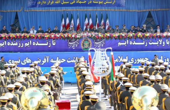 Ahmedinenjat bu silahlarla meydan okudu! - Resim: 1