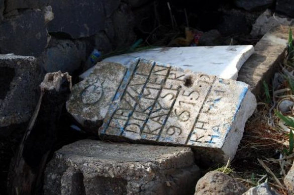 Şehit mezarlarını terkedilen taburda unuttular! - Resim: 1