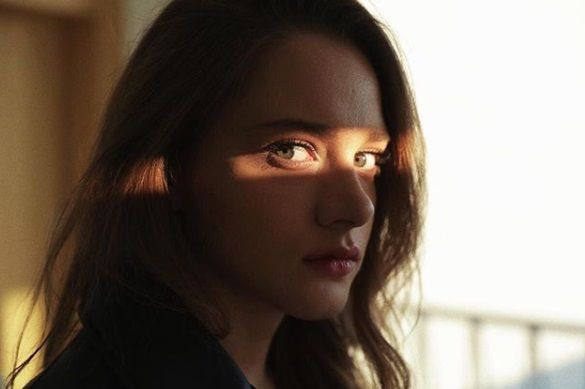 Miray Daner yeni görüntüsüyle sosyal medyada hayranlarını ikiye böldü - Resim: 4